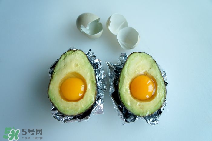 牛油果生的能吃嗎？牛油果怎么催熟快？