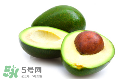 牛油果果汁怎么做？牛油果和什么榨汁好喝？