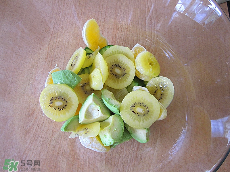 牛油果沙拉怎么做？牛油果沙拉用什么醬？