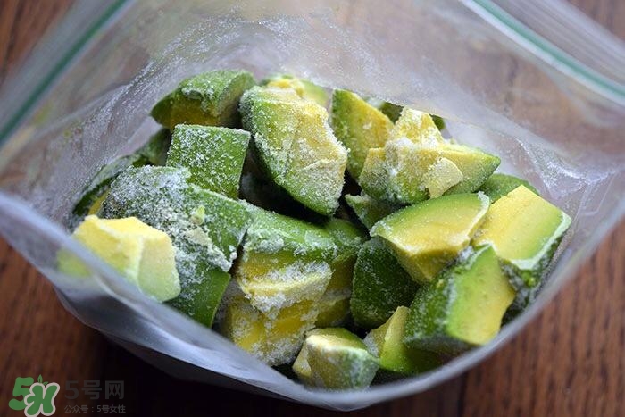 牛油果隔夜了還能吃嗎？牛油果可以冷凍保存嗎？