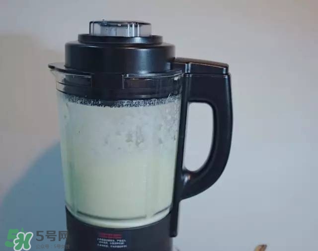 牛油果沙拉怎么做？牛油果沙拉用什么醬？