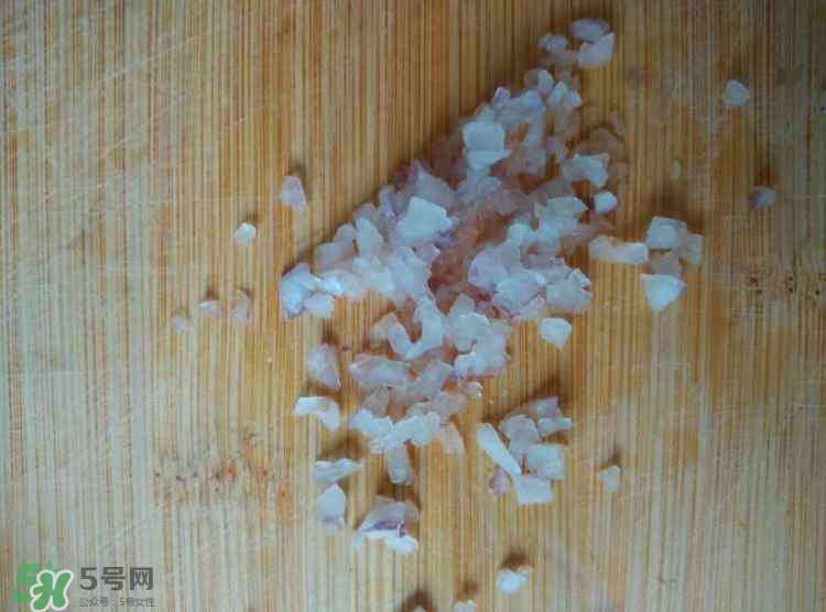 牛油果沙拉怎么做？牛油果沙拉用什么醬？