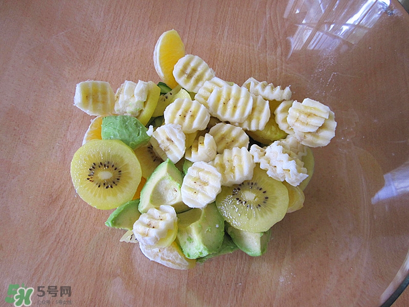 牛油果沙拉怎么做？牛油果沙拉用什么醬？