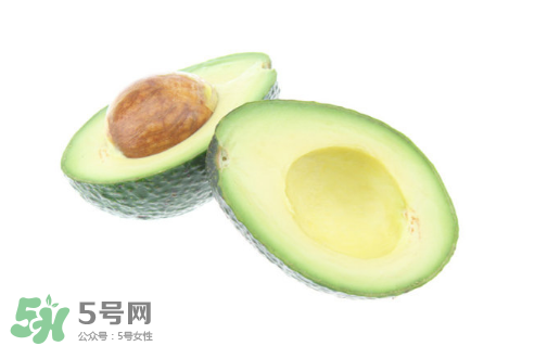 寶寶吃牛油果要蒸熟嗎？寶寶吃牛油果會(huì)便秘嗎？