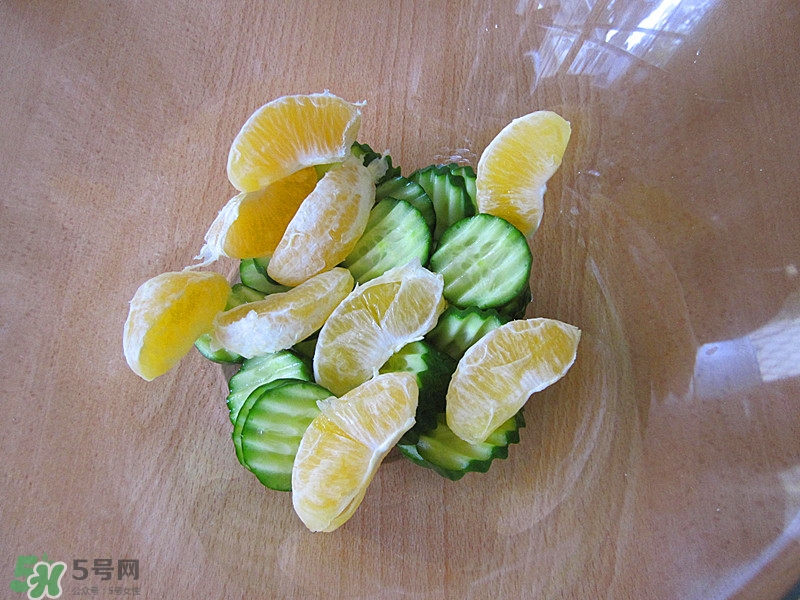 牛油果沙拉怎么做？牛油果沙拉用什么醬？