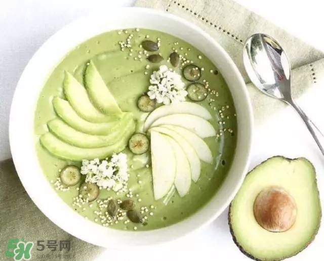 牛油果沙拉怎么做？牛油果沙拉用什么醬？