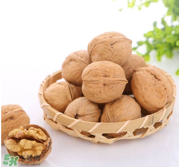 核桃什么時候吃最好？核桃一次吃多少為宜？