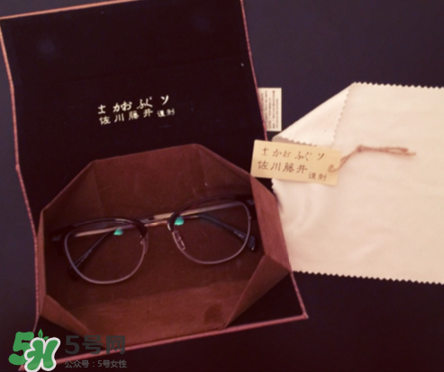 佐川藤井眼鏡怎么樣？佐川藤井和木九十哪個(gè)好？