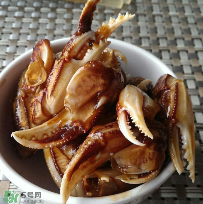 醉蟹是生吃好還是熟吃好？哪種更好吃？