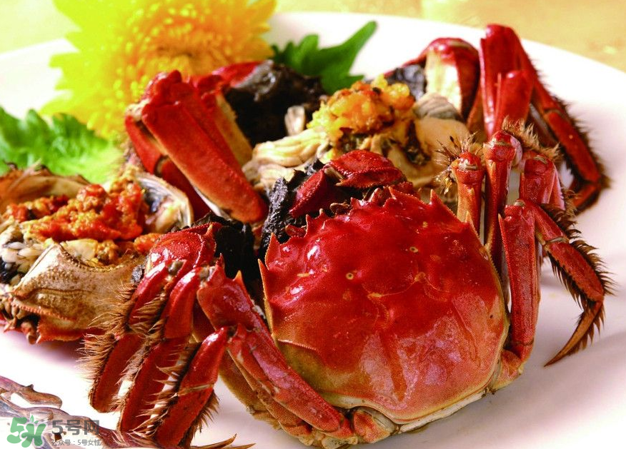 蟹膏是綠色的嗎？蟹膏是黑色的能吃嗎？