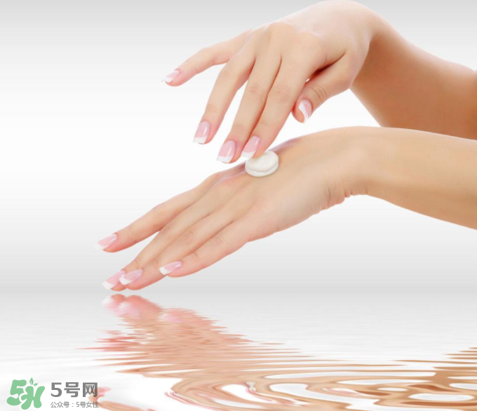 手部皮膚干燥怎么辦？手部干燥解決方法