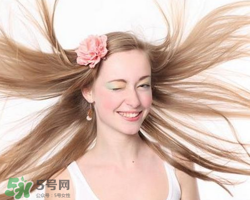 基礎(chǔ)護(hù)發(fā)的步驟是什么？正確護(hù)理頭發(fā)