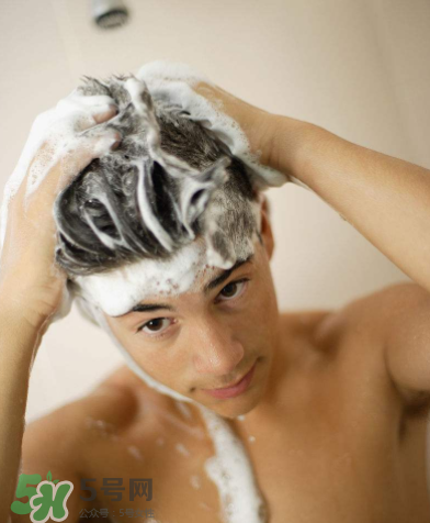 頭發(fā)能不能天天洗？掉頭發(fā)是不是腎虛？