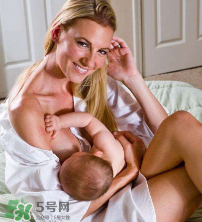 寶寶突然不吃母乳了怎么回事？寶寶不吃母乳是為什么？