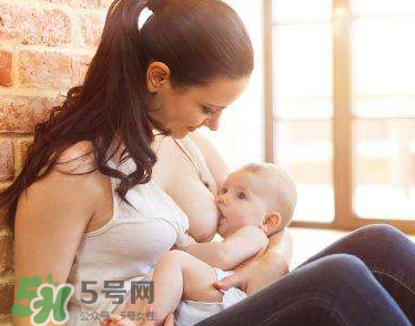 寶寶突然不吃母乳了怎么回事？寶寶不吃母乳是為什么？