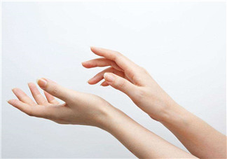 甲周倒刺怎么辦？手部角質(zhì)厚怎么辦？