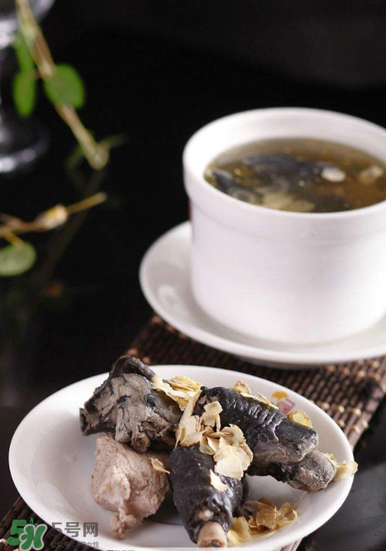 花旗參烏雞湯經(jīng)期可以喝嗎？