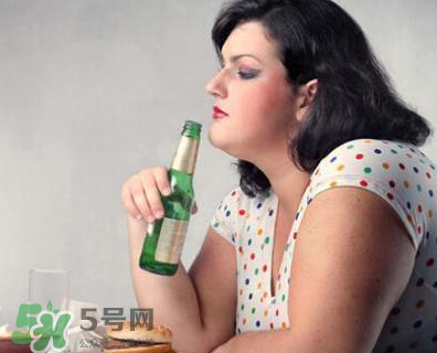 熬夜會長胖的原因  長胖是因為熬夜嗎？