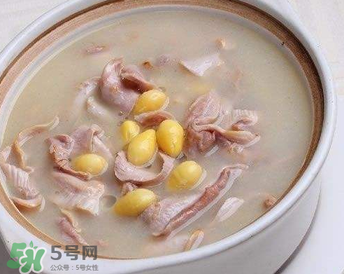 營養(yǎng)在湯里還是肉里？煲湯小訣竅