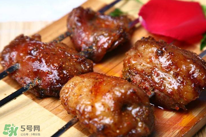 羊腰子是羊蛋嗎？羊腰子是羊腎嗎？