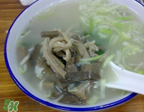 羊雜湯膻不膻？羊雜湯是哪里的特色美食