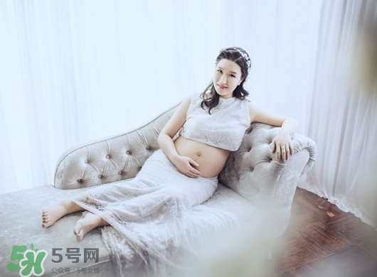 孕婦坐火車需要證明嗎？孕婦坐火車吃什么？