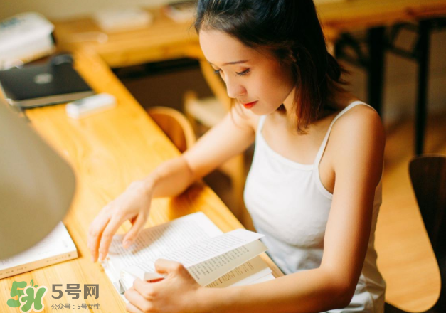 乳腺炎不發(fā)燒能喂奶嗎？乳腺炎輸液能喂奶嗎?