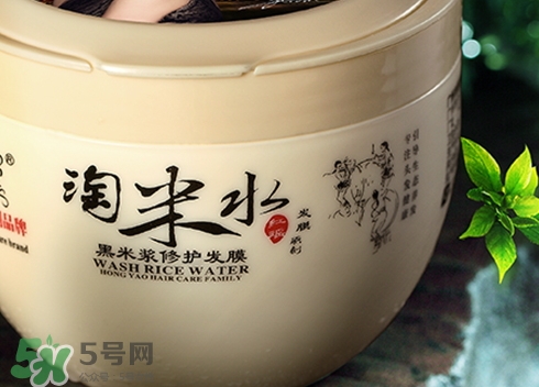 護(hù)發(fā)素能軟化頭發(fā)嗎？護(hù)發(fā)素能讓頭發(fā)變軟嗎？