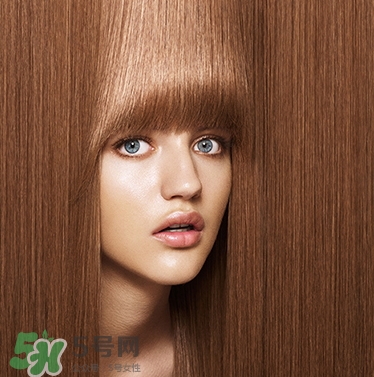 護(hù)發(fā)素能軟化頭發(fā)嗎？護(hù)發(fā)素能讓頭發(fā)變軟嗎？