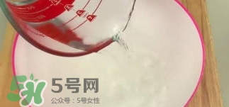 護(hù)發(fā)素能當(dāng)柔順劑嗎？護(hù)發(fā)素當(dāng)柔順劑好不好