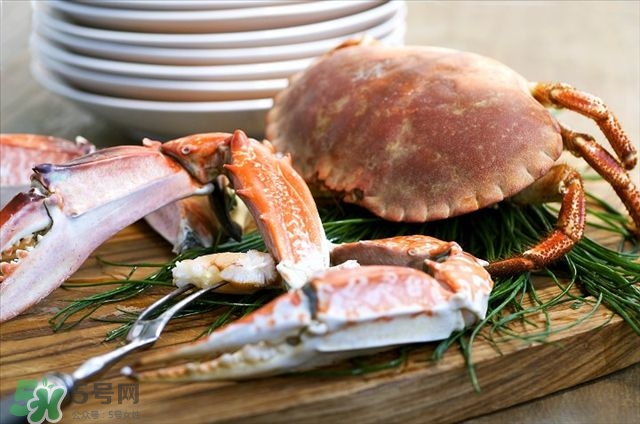 哺乳期吃螃蟹會(huì)回奶嗎 哺乳期吃螃蟹好嗎 哺乳期吃螃蟹會(huì)回奶嗎 哺乳期吃螃蟹好嗎