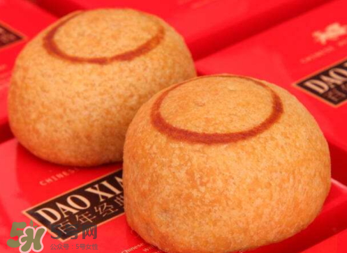 京式月餅和廣式月餅的區(qū)別 京式月餅和蘇式月餅的區(qū)別 京式月餅和廣式月餅的區(qū)別 京式月餅和蘇式月餅的區(qū)別