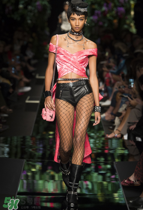 moschino2018春夏系列服裝怎么樣_好看嗎？