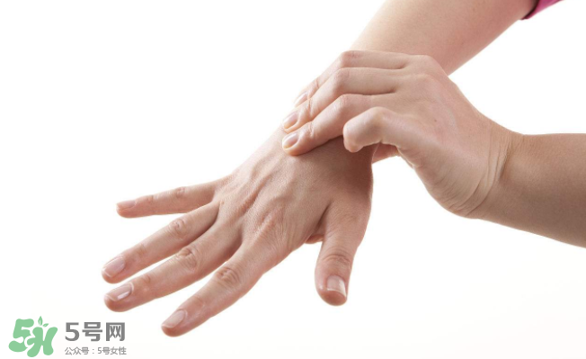 風(fēng)濕是怎么引起的？風(fēng)濕是怎樣形成的？