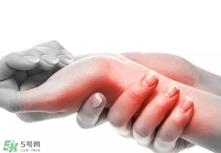 風(fēng)濕是痛風(fēng)嗎？風(fēng)濕跟痛風(fēng)有什么區(qū)別？