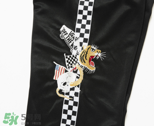 vans橫須賀刺繡套裝多少錢(qián)？vans橫須賀刺繡套裝在哪買(mǎi)？