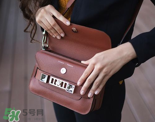 proenza schouler是什么牌子？proenza schouler是奢侈品嗎？