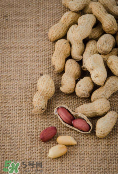 花生的藥用價(jià)值有哪些？花生不能和什么一起吃？