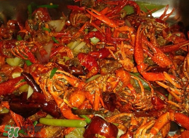 如何吃夜宵不會(huì)長胖？晚上吃夜宵的危害