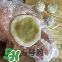 榴蓮冰皮月餅的做法？榴蓮冰皮月餅價(jià)格