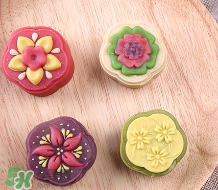 冰皮奶黃月餅的做法 冰皮奶黃月餅熱量 冰皮奶黃月餅的做法 冰皮奶黃月餅熱量