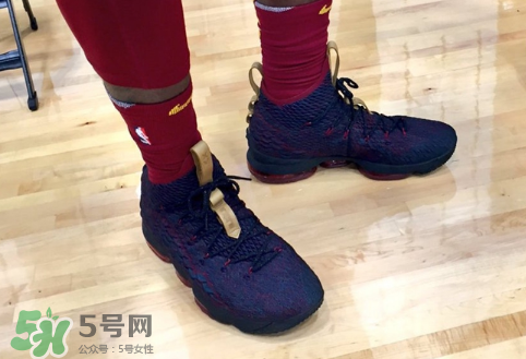 nike lebron 15 cavs實物什么樣？