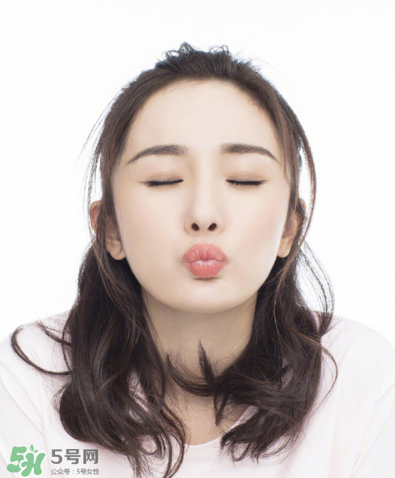 墊下巴會顯得臉小嗎？墊下巴會一直婆婆嘴嗎？