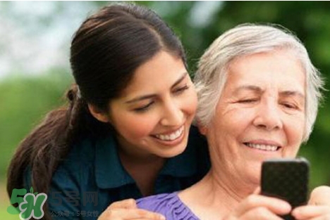 中秋節(jié)送什么禮給親戚？中秋節(jié)除了送月餅還能送什么？