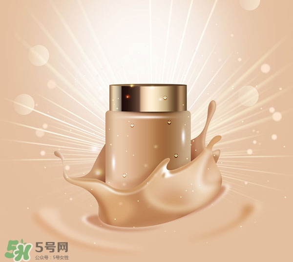 粉底液和cc霜同時用嗎 粉底液和cc霜的先后順序 粉底液和cc霜同時用嗎 粉底液和cc霜的先后順序