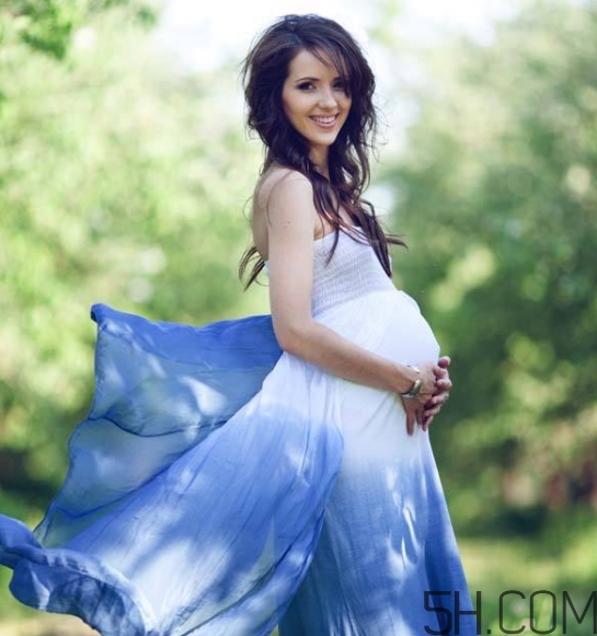 羊水過少能順產(chǎn)嗎？羊水過少的原因 