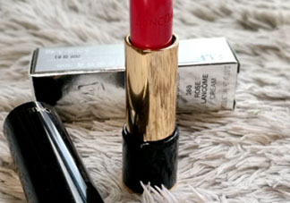 蘭蔻菁純唇膏小紅色是什么顏色？蘭蔻小紅色好看嗎