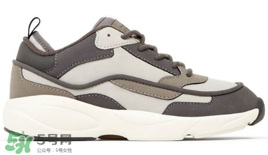 zara簡版巴黎世家triple s運動鞋多少錢？