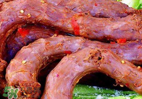 鴨脖熱量高嗎？一根鴨脖子的熱量是多少？