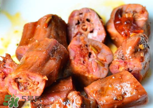 鴨脖可以帶上飛機嗎？鴨脖可以托運嗎？